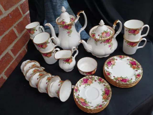 Royal Albert Old Country Roses 27 Piece Tea And Coffee Set