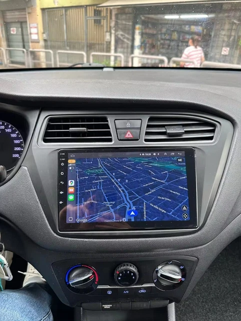 Unités principales systèmes stéréo, Multimédia embarqué