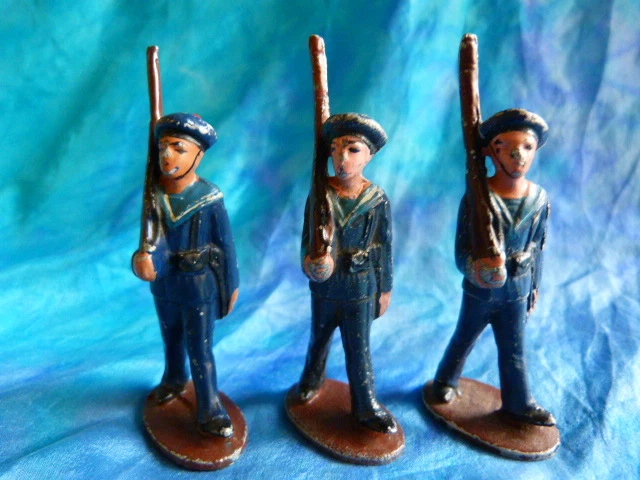 LOT DE 7 anciens marins en alu, FUSILIERS MARIN HAUTEUR 6 CMS FIGURINES EUR 18,00 - FR