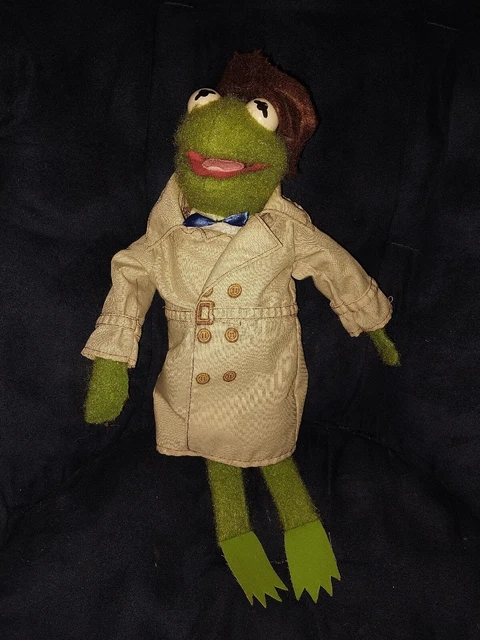 Vintage 1981 Fisher Price Dress Up Muppet Doll Kermit The Frog w/ Trench Coat