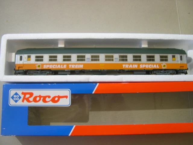 Voiture UIC Capitole Roco – Modèle Réduit Ferroviaire Occasion