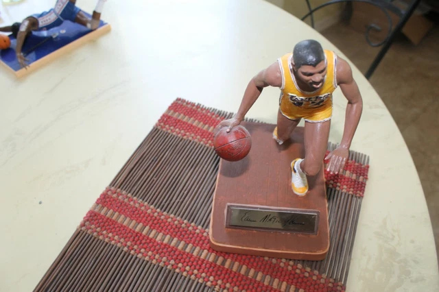 Magic Johnson, Nba, Loose Gartlan Figure & Base ("Magic In Motion"), L A Lakers