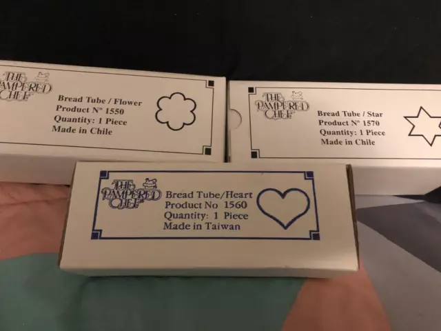 Lote de 3 tubos de pan de aluminio Pampered Chef. Moldes para hornear corazón, flores y estrellas nuevos en caja