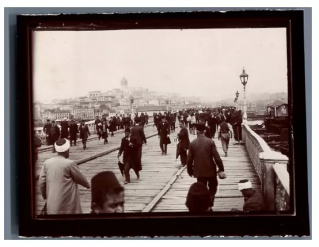 Turquie, Constantinople, Le Pont de Galata  Vintage citrate print.   Tirage