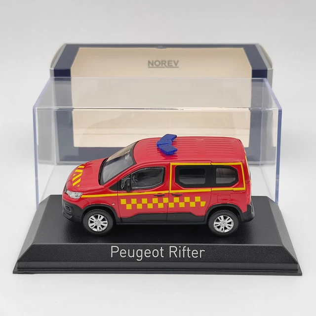 Ambulances miniatures rouges NOREV