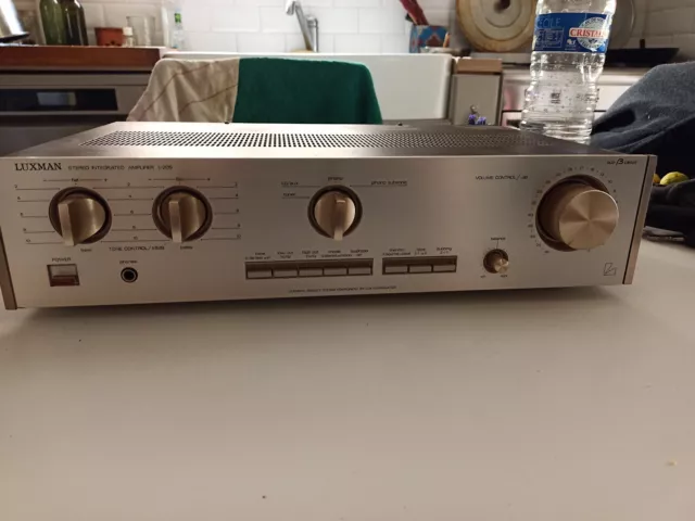 ampli hifi luxman L205 il fonctionne probleme  grave et  aigu ne fonctonne pas