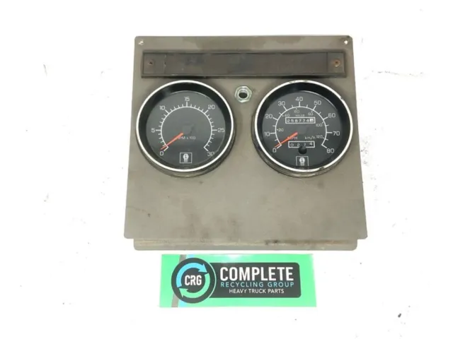 Instrument Cluster #S64-1065-7 from 2005 Kenworth T300  with Caterpillar 3126