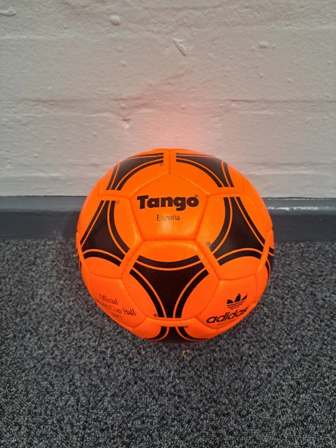 Adidas Tango Espana ORANGE FIFA World Cup 1982 Spain Soccer Match Ball Size 5