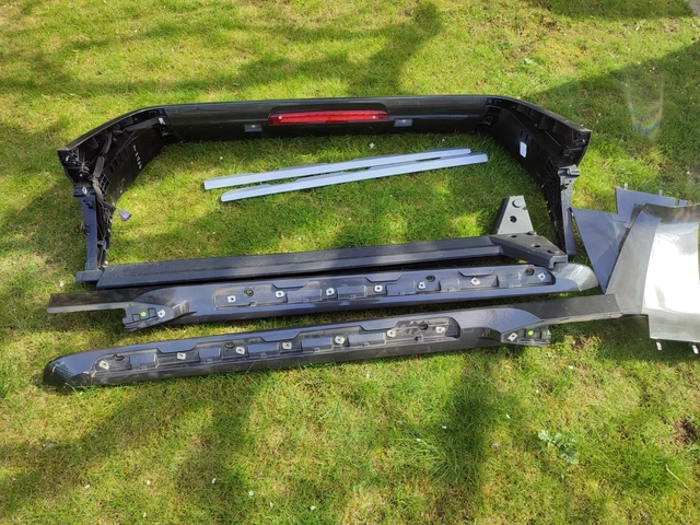 FORD RANGER WILDTRAK Rear Spoiler Wind Deflector bar £27.00 - PicClick UK