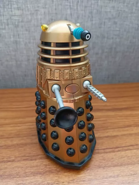 Doctor Who Product Enterprise Working Talking Dalek Gold & Black 16cm