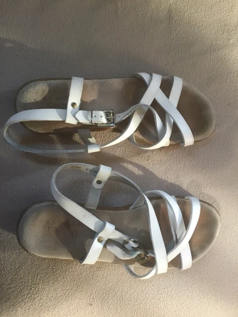 GH Bass Sunjuns Women's Size 6.5M White Leather Strappy Sandals