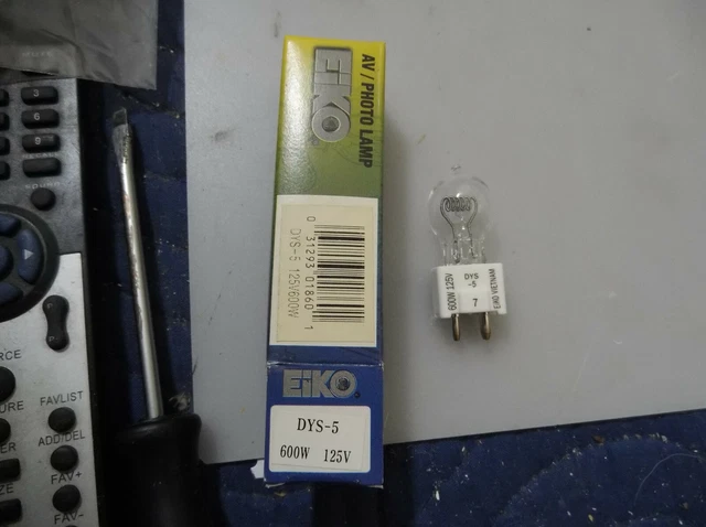 DYS Long Life DYS-5 Lamp Eiko 600W 125V New