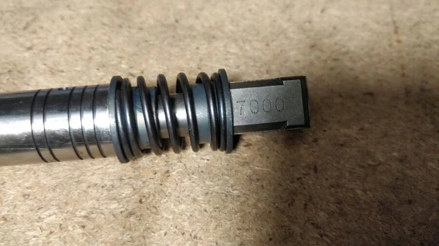 Sauer-Danfoss 157B7000 / #A B0Z 7261 spool valve