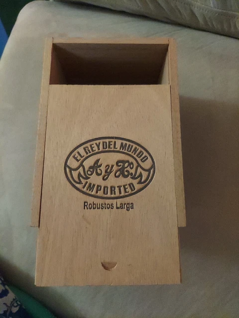 El Ray del Mundo - Empty Dovetailed Cigar Box - 5.75" x 4.75" x 4"