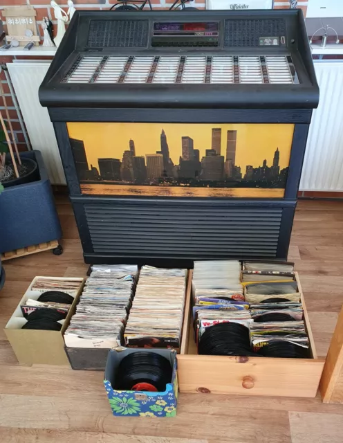 Jukebox NSM CITY, Musikbox, mit ca. 800 Schallplatten, Schaltplan etc.
