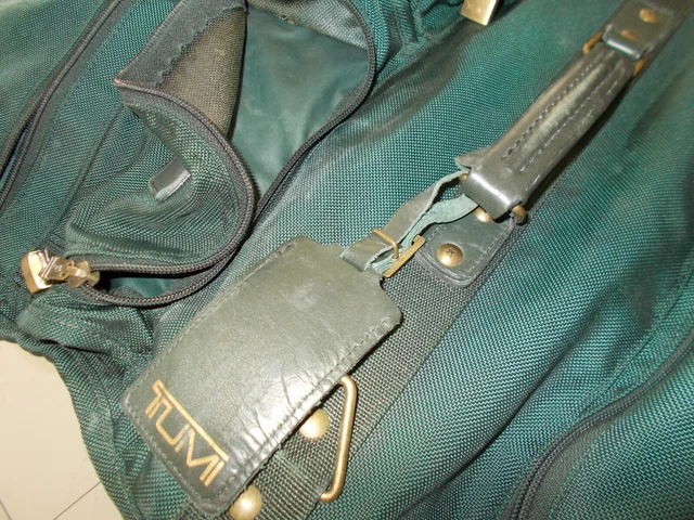 Tumi Green Ballistic Nylon Garment Suit Bag w Strap Luggage Bi-Fold 8