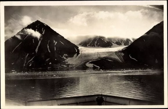 Ak Magdalena Bay Spitsbergen Spitzbergen Norwegen, Le Mont Rouge - 3881096