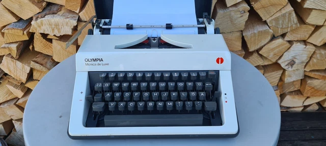Olympia Monica De Luxe Schreibmaschine Mechanik Mechanisch Tragekoffer Mobile