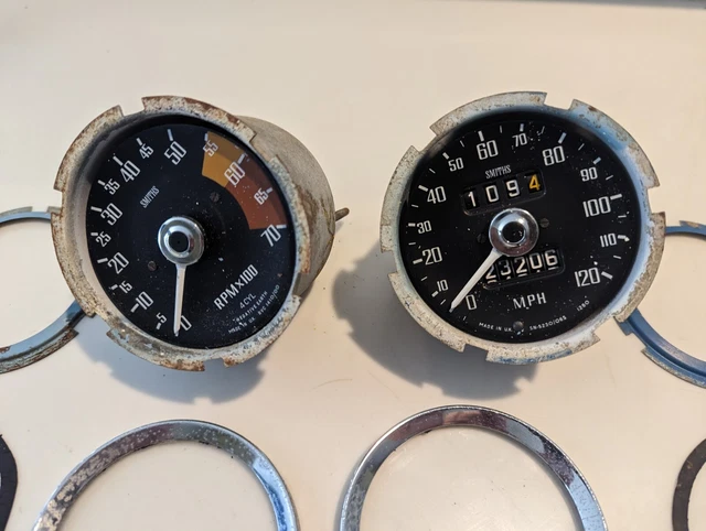 Mgb Mgb-Gt Speedometer & Tachometer With All Moubting Hardware Off A 72