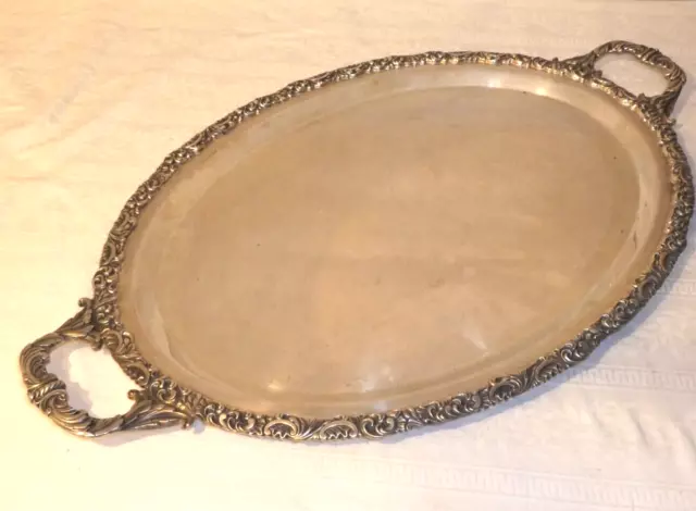 Großes Tablett 64 x 38 cm versilbert oval  Frankreich um 1960 Louis XV  Dekor