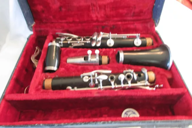 Boosey & Hawkes-The Edgeware Clarinet With Case & Music Book-1963