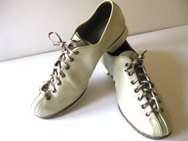 Vintage 70's Leather Bowling Shoes 9.5-10 Cream Lace Up  Fast Shipping