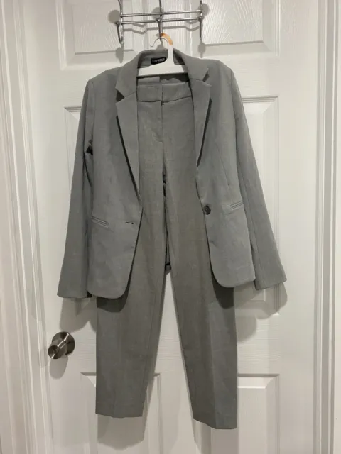 Express Gray Suit Jacket Blazer Size 0, w/ Express Pants Size 2 Suit Set