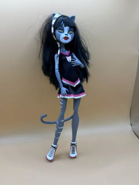 Monster High Fearleading Purrsephone Cheerleading Puppe