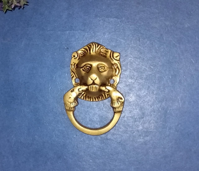 Manopola armadio accento Lioness sontuosi ottone animale re leone raccordi battitore HK546