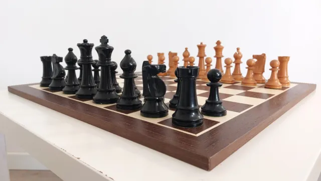 XXL Lardy chess set - size 10 - 11,5 cm king - Very good condition – 54 cm board