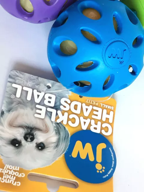 JW Pets Hundeball Hundespielzeug Crackle Head Hundeball lila grün blau Gr M 7cm