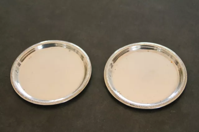 2 SOUCOUPES  ou DESSOUS DE BOUTEILLE ANCIENS en ARGENT ESPAGNOL (poinçons) -