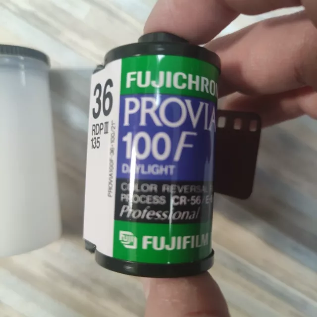 Fujifilm Fujichrome Provia 100F 36exp - 35MM Slide Film E-6 - Expired no date