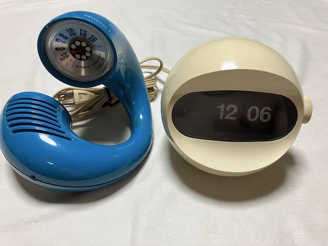SEIKO RETRO SPACE Age SD506 Flip Clock & Panasonic R-72