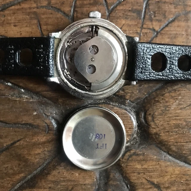 Montre Vintage Numérique Timex Pour Homme - Boîtier 34mm Acier - Étanche 30m - Réf. T78587