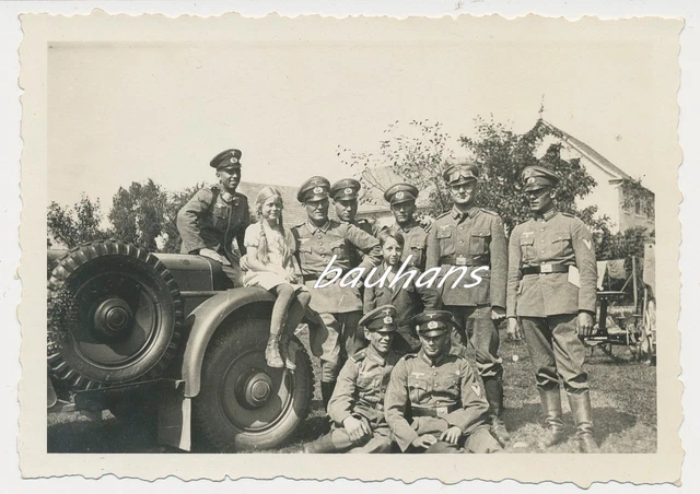Foto Oberirsen Soldaten-PKW-Kinder    (a181)