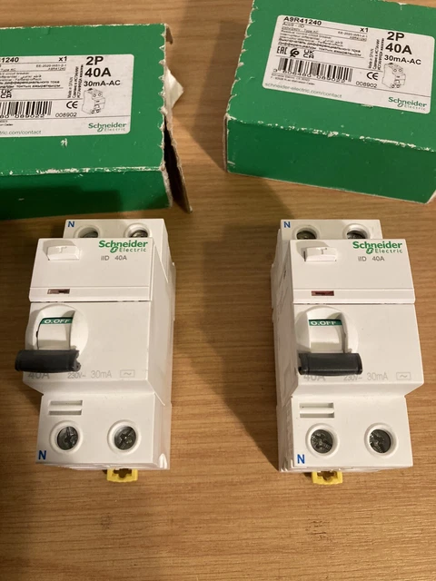 SCHNEIDER 40A RCD 2 POLE 2 MOD 30ma ACTI 9 TYPE AC A9R41240 £30.00 ...