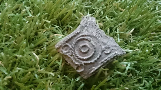 Beautiful intricate Roman Bronze/silverered philagree rope effect pendant part 2