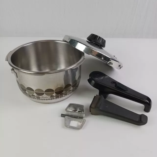 https://www.picclickimg.com/zYsAAOSweyllYmul/Fissler-Vitavit-Pressure-Cooker%C2%A0Solar-Dot-26-qt-Cookware.webp