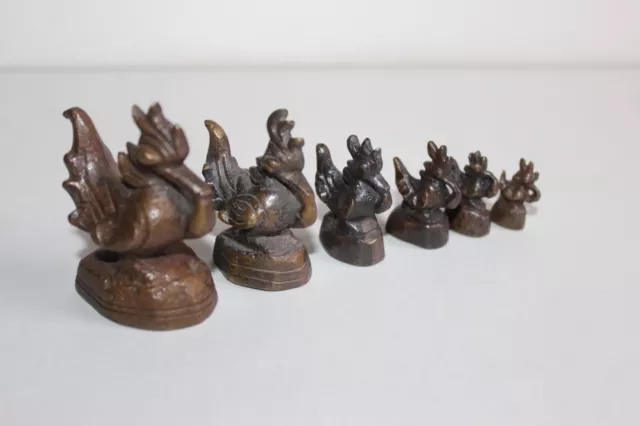 Ancienne série de 6 poids en bronze pour opium, Birmanie, forme oiseaux