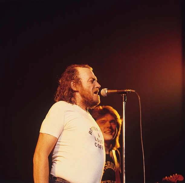 SINGER JOE COCKER Performs On Stage 1980s OLD MUSIC SINGER PHOTO 2 $7. ...