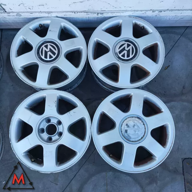 Set 4 cerchi in lega 6Jx15 5x100 ET38 per VOLKSWAGEN GOLF MK4 1997-2006 (89259)