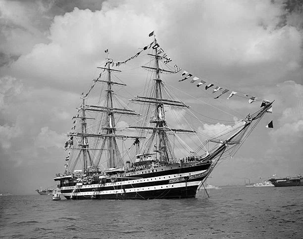 Amerigo Vespucci 1953 OLD PHOTO
