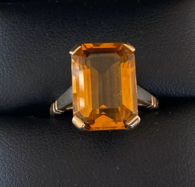 VERY NICE 9CT GOLD CITRINE RING large & clear 5 carat emerald cut