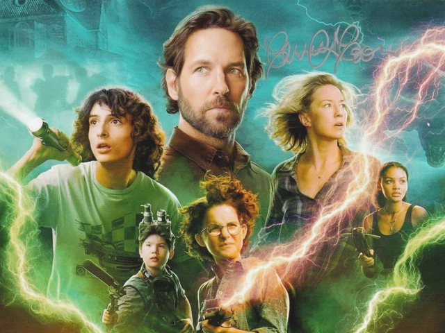 Carrie Coon Hand Signed 8x6 Inch Ghostbusters Afterlife Photo