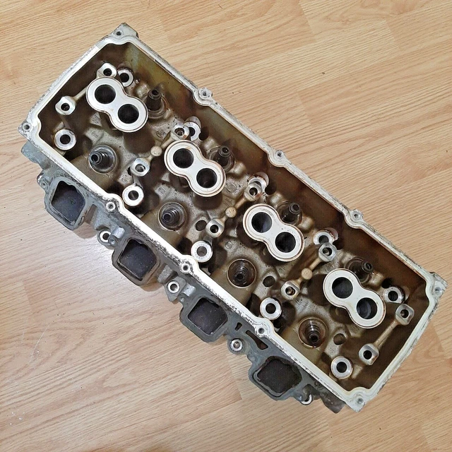 Cylinder Head Right Mopar 53021616BA 2003 - 2008 5.7L Hemi Chrysler Dodge Jeep Cylinder Head Right Mopar 53021616BA 2003 - 2008 5.7L Hemi Chrysler Dodge Jeep