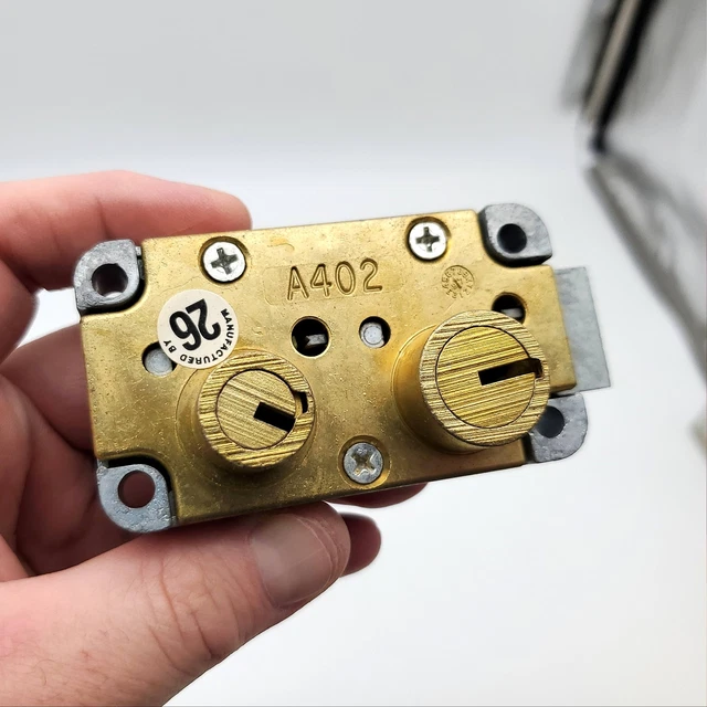 Ilco Safe Deposit Box Lock A402 LH Left Hand Satin Brass 2 Keys A402100-04-41LH
