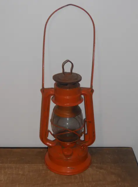 Ancienne Lampe Tempête à pétrole Orange Meva 864 - Fabriqué en Tchécoslovaquie