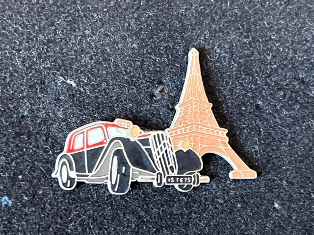 a pins pin ENAMEL DEMONS ET MERVEILLES CAR CITROEN TRACTION TOUR EIFFEL