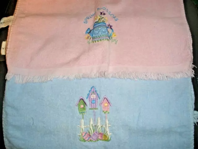 Lot of 2 Easter Spring Blossoms Fringe Ends Hand Towels Blue & Pink EUC (SU61A)